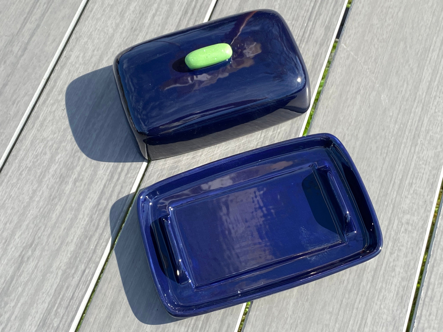 Butter Dish Dark Blue with Green Handle