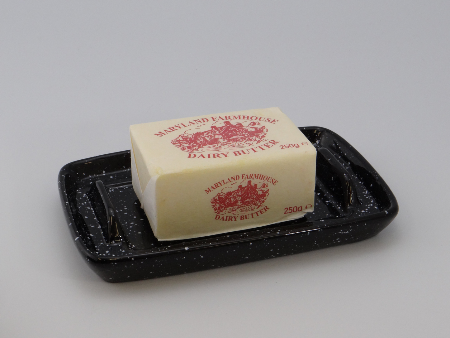 Butter Dish in Speckled Black